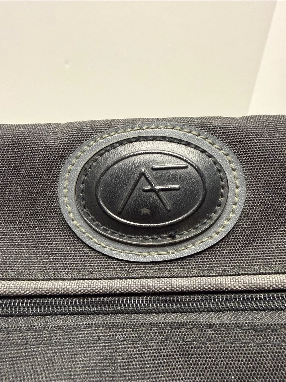 American Flyer Black Men's Laptop Messenger Bag with Adjustable Shoulder Strap
